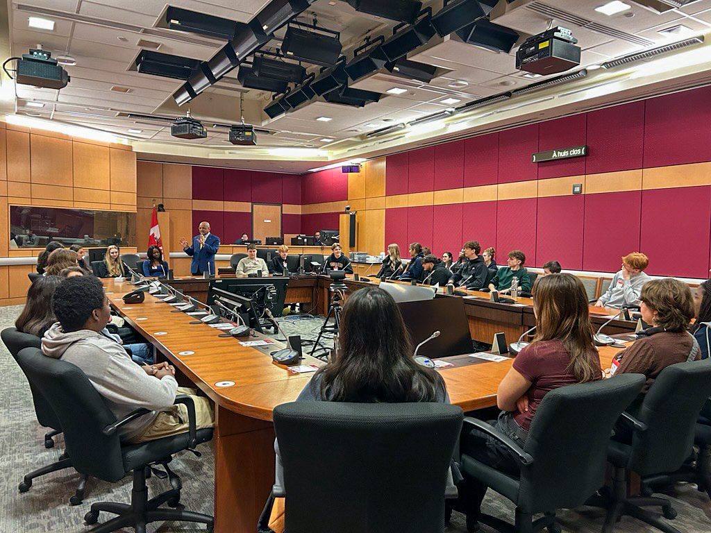 Thursday, February 27, 2025 – Senator Andrew Cardozo, with students from St. Marks High School; visit coordinated by SENgage; Senate of Canada Building, Ottawa, Ontario.
