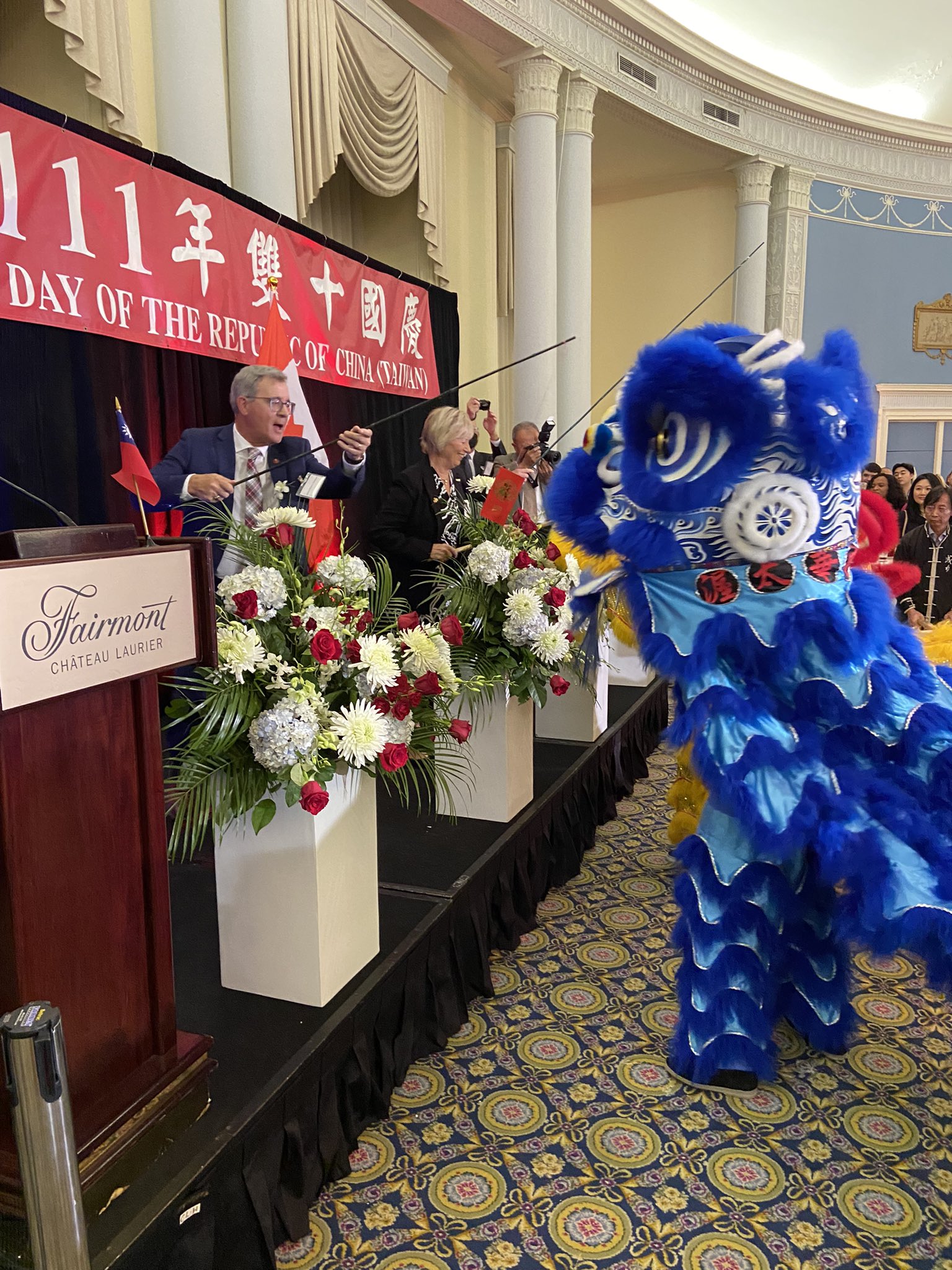 Wednesday, October 5, 2022 – Senator Michael L. MacDonald attends the 111th National Day of the Republic of China (Taiwan) at the Fairmont Chateau Laurier in Ottawa, Ontario. He spoke about Canada’s strong and trusted partnership with Taiwan and participated in event activities with his parliamentary colleagues.