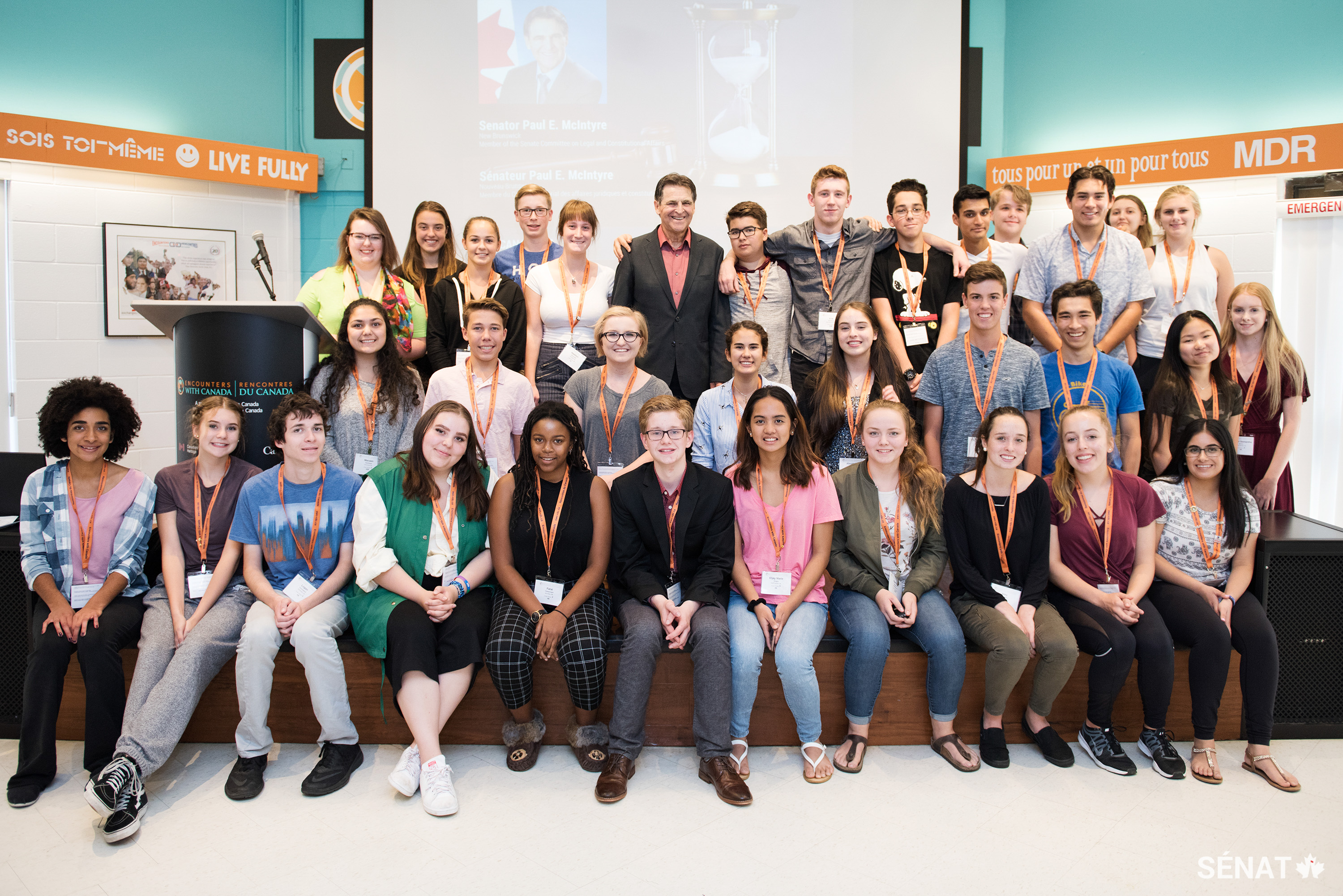 Lundi 11 septembre – Le <a hre='https://sencanada.ca/fr/senateurs/mcintyre-paul-e-cr/'>sénateur Paul McIntyre</a> s’est adressé aux participants à <a href='https://www.ewc-rdc.ca/pub/fr' target='_Blank'>Rencontres du Canada</a>, le plus grand forum jeunesse au pays. Il a parlé du rôle que jouent les sénateurs en tant que législateurs.