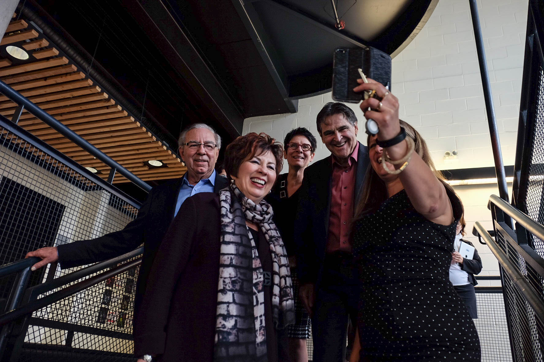 Senator Claudette Tardif visits a French school in British Columbia with members of the Senate Committee on Official Languages in November 2016 as part of its study on access to French-lanugage education in that western province. She is joined here by senators Ghislain Maltais, Raymonde Gagné and Paul E. McIntyre.