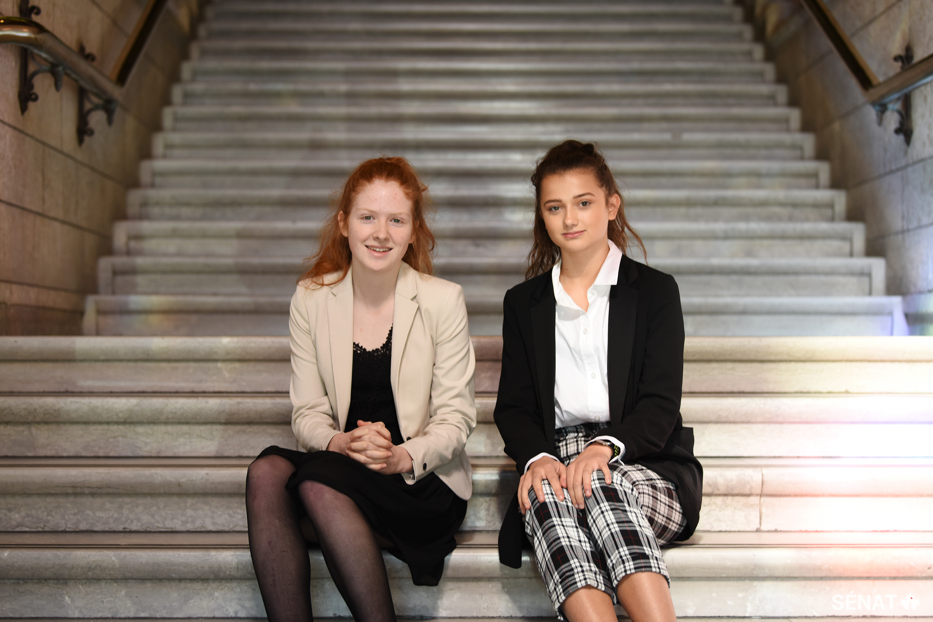 « C’est vraiment super de réunir des personnes de partout au pays qui apportent une si grande variété de points de vue au même endroit. Discuter avec la sénatrice Dyck a été très enrichissant aussi, simplement pour le fait d’apprendre comment appuyer les jeunes Autochtones par exemple. J’ai vraiment aimé en apprendre davantage sur son point de vue. Nous avons aussi parlé de l’estime de soi et des effets du racisme sur l’estime de soi. » — Katherine <p> </p> <p>« Comme jeune Autochtone canadienne, ce fut très intéressant pour moi de parler de l’affaire Colten Boushie avec la sénatrice Dyck. Les policiers doivent être tenus responsables de leurs actes afin que la réconciliation soit possible. Nous devons parler plus de ces sujets. » — Ella</p>