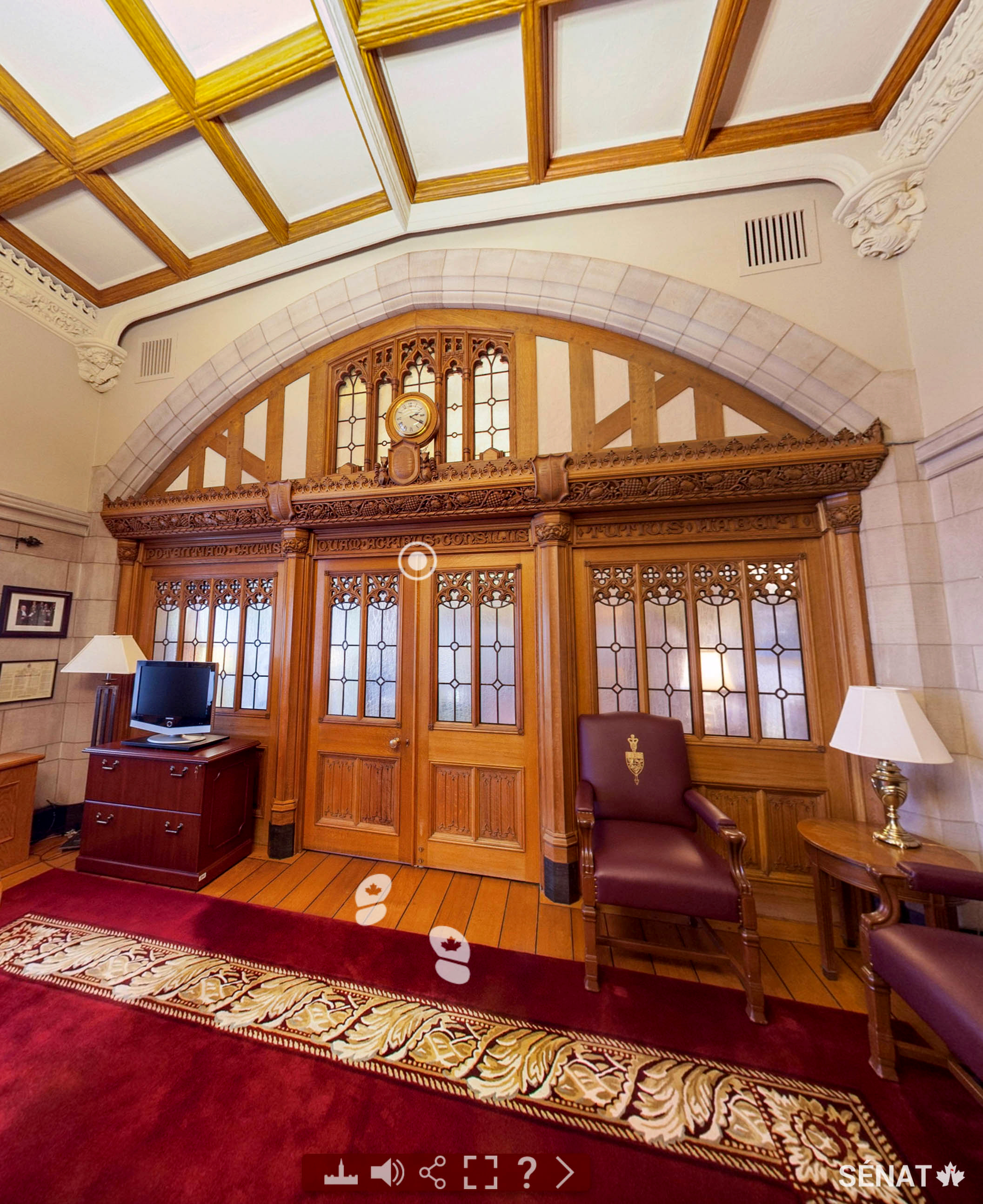 La visite virtuelle bonifiée du Sénat permet de jeter un coup d’œil aux appartements privés du Président du Sénat.