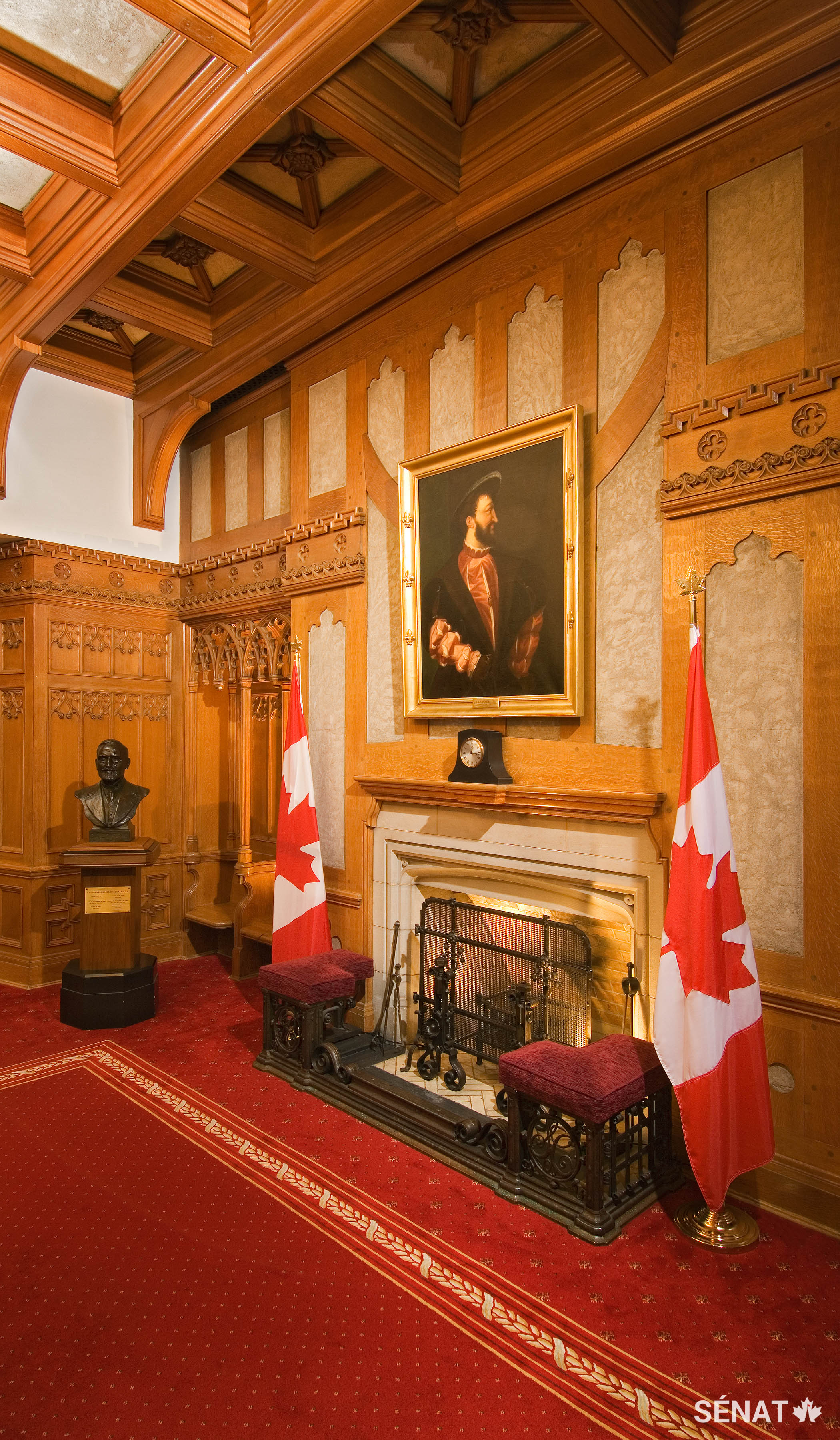 Le Salon de la Francophonie compte des œuvres d’art représentant des souverains français, dont un portrait exposé bien en évidence de François 1er, roi de France à l’époque de l’arrivée de l’explorateur Jacques Cartier en Amérique du Nord en 1534.