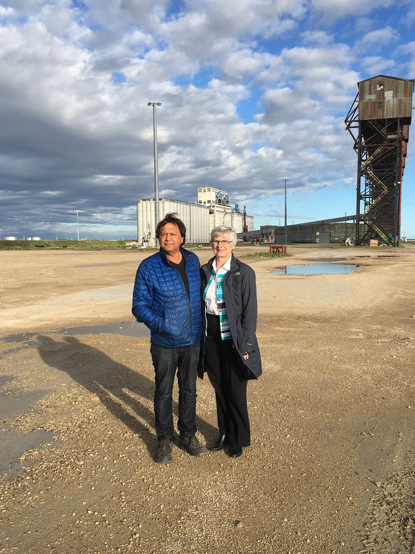 Senator Patricia Bovey meets Churchill, Man., Mayor Mike Spence after attending a workshop on climate change and the globalization of the Arctic in July 2018. (Credit: Office of Senator Patricia Bovey)