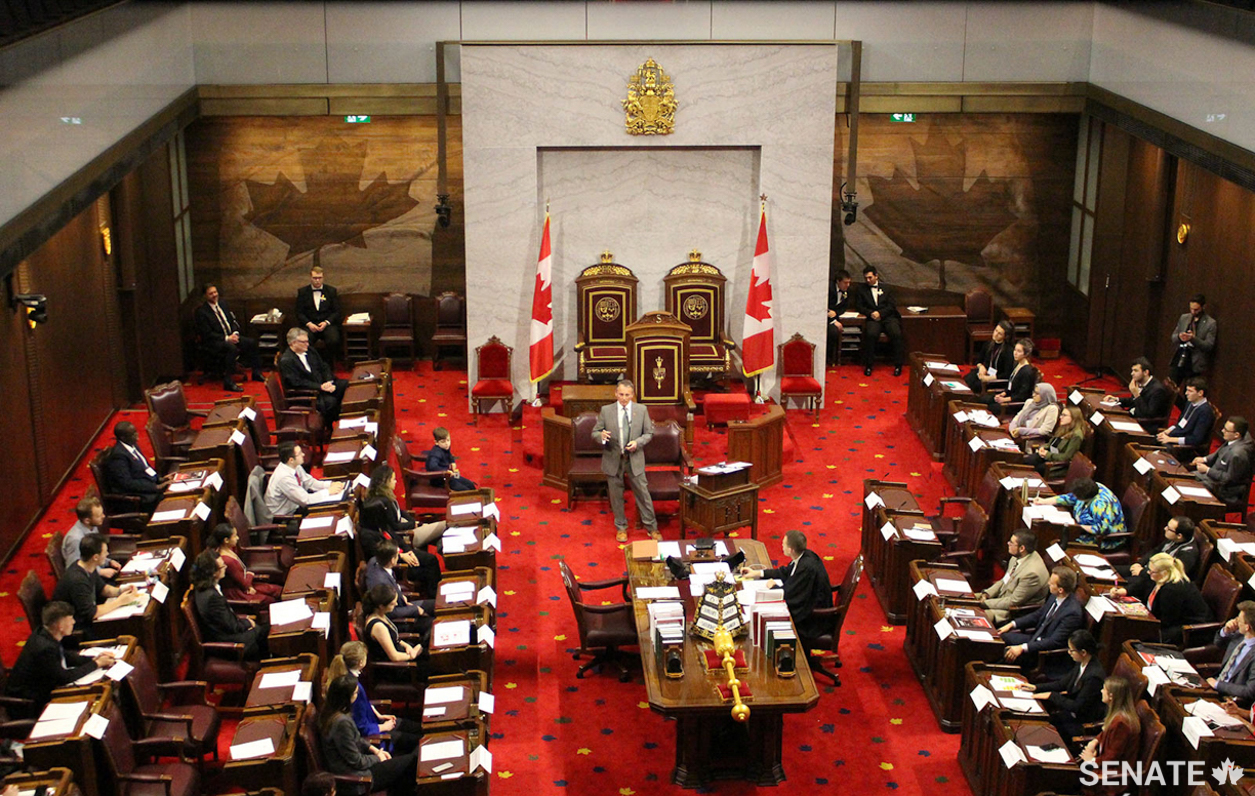 Senator Wells gives a presentation to model Senate participants during the first-ever Model Senate in January 2020, which saw students debating legislation, learning parliamentary procedures and investigating issues.
