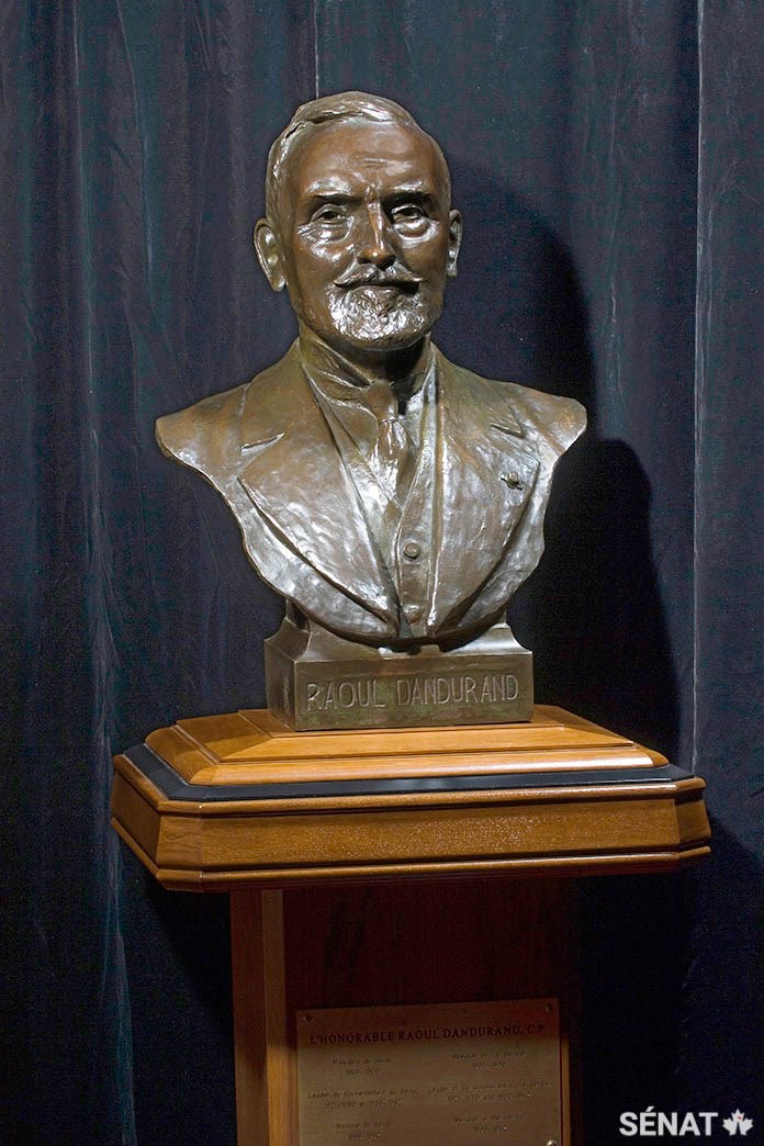 Le buste en bronze de l’ancien sénateur Raoul Dandurand, sculpté par Alfred Laliberté, a orné le Salon de la Francophonie de l’édifice du Centre pendant des décennies.