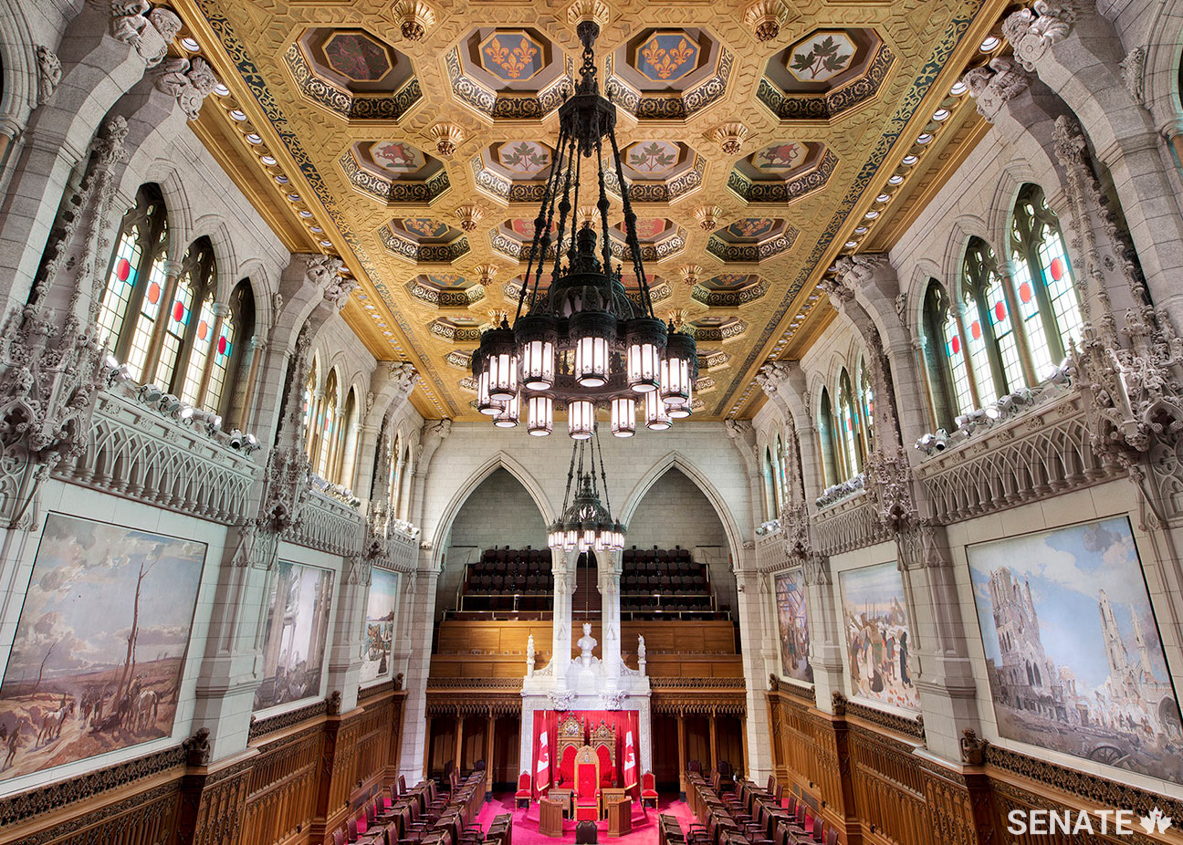 The Senate chandeliers have a steel structure and are made of bronze, cast iron, aluminum and white flashed opal glass. The chamber’s ceiling had to be reinforced to support their weight, estimated at about 1 1/2 tonnes each.