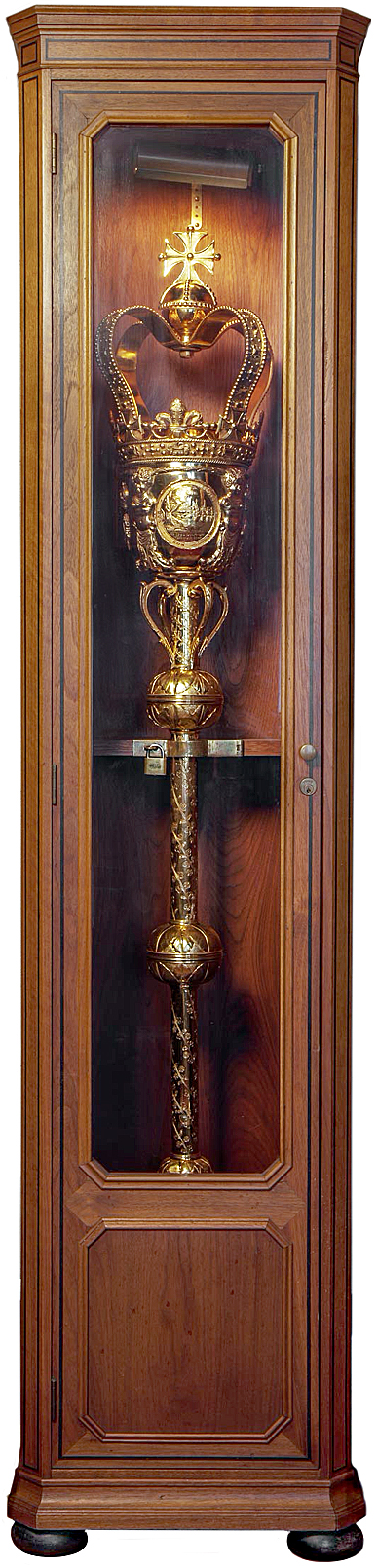 The Senate Mace cabinet.
