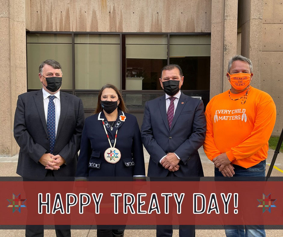 Friday, October 1, 2021 – Senator Brian Francis marks Treaty Day with Prince Edward Island Premier Dennis King, Abegweit First Nation Chief Junior Gould and Lennox Island First Nation Chief Darlene Bernard in Charlottetown, Prince Edward Island. This is the third year P.E.I has officially commemorated the treaties signed between the Mi’kmaq and the Crown in the 1700s to end hostilities and promote peace and friendship.