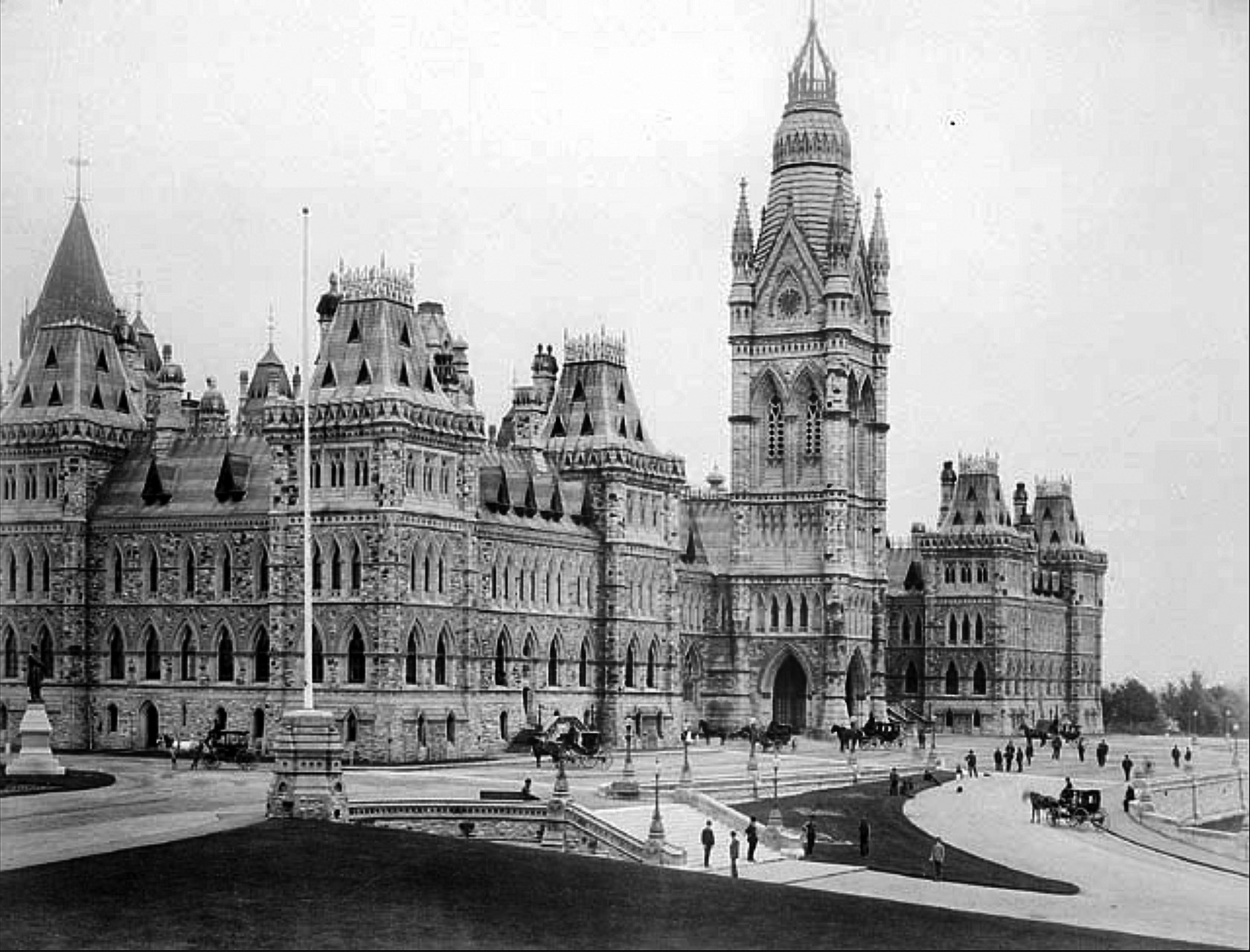 Centre Block’s predecessor, with its ornate 55-metre Victoria Tower, was an internationally recognized symbol of Canada. (Photo credit: Library and Archives Canada)