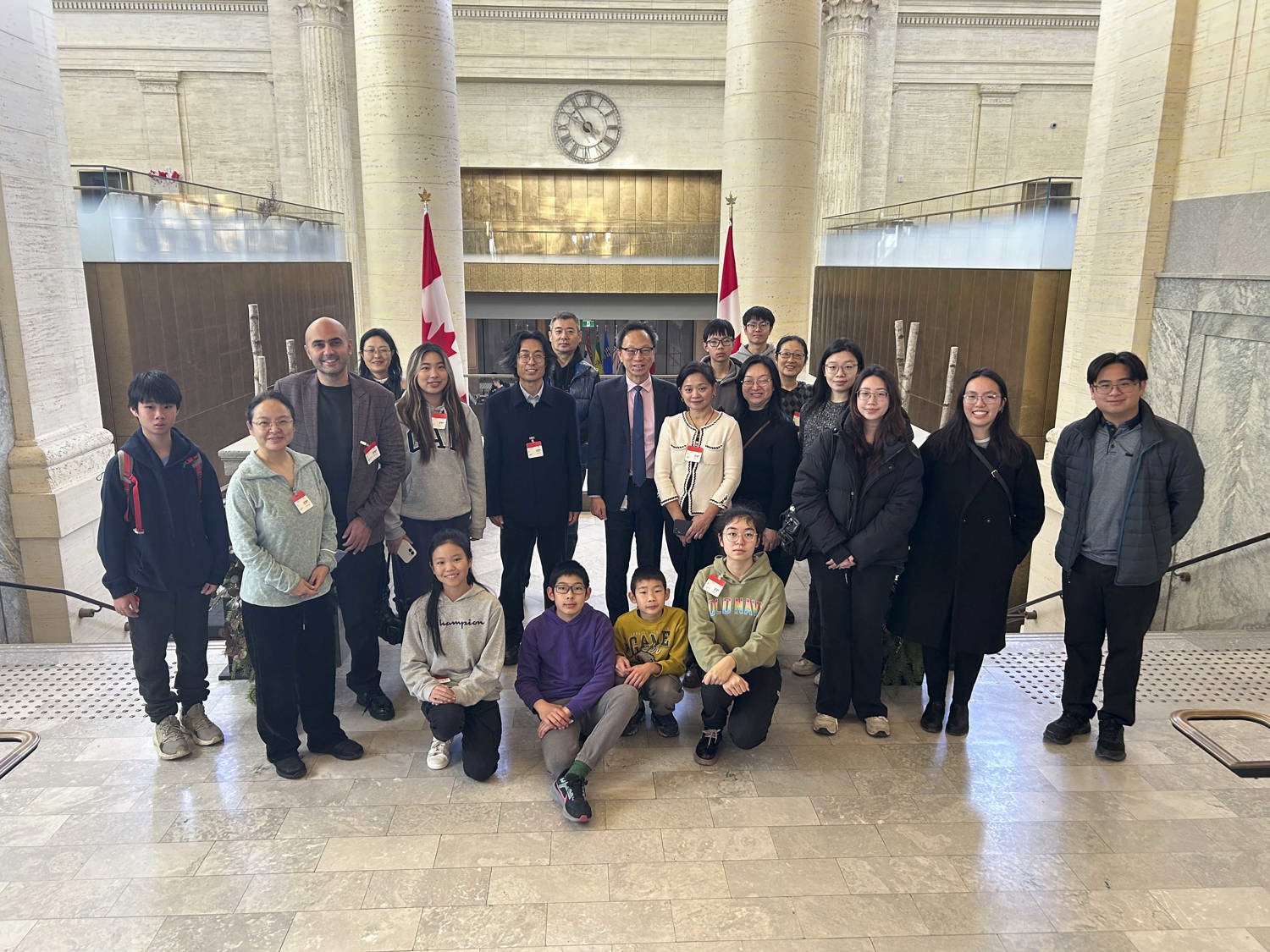 Saturday, November 22, 2025 – Senator Yuen Pau Woo with community members from the Ottawa Chinese Community Service Centre; visit coordinated by SENgage; Senate of Canada Building, Ottawa, Ontario.