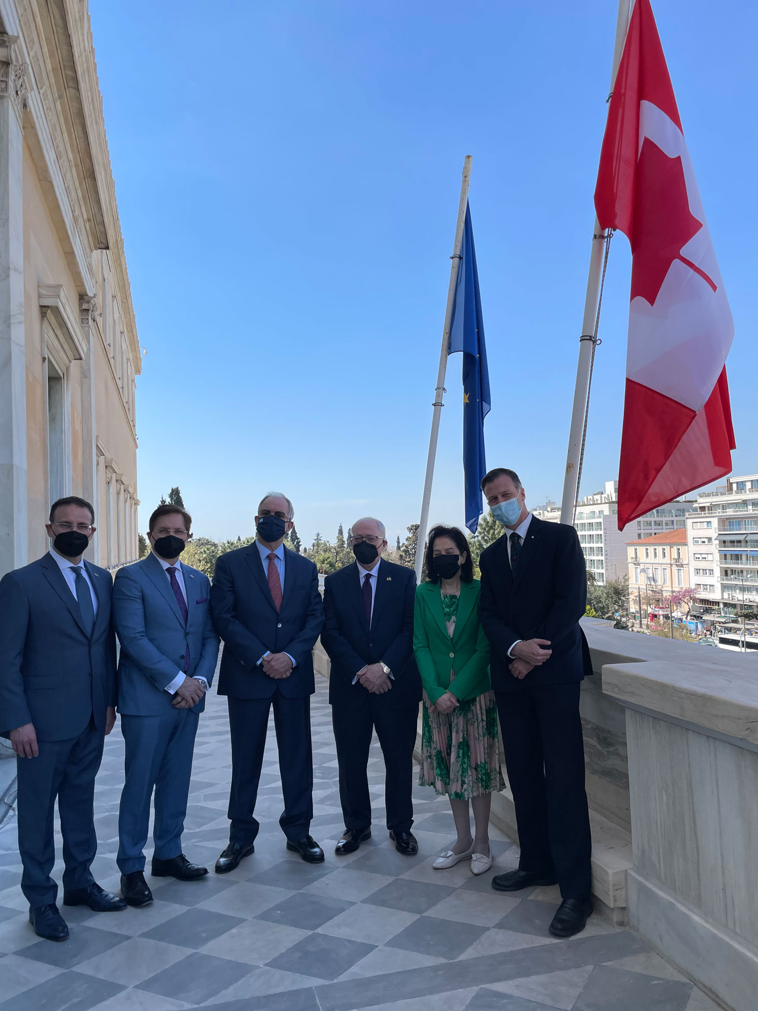 Wednesday, April 13, 2022 – The Speaker of the Senate, Senator George J. Furey leads an official mission to highlight the 80th anniversary of diplomatic relations between Canada and Greece. From left to right, senators Leo Housakos and Tony Loffreda, President Constantino An. Tassoulas of the Greek Parliament, Speaker Furey, Senator Raymonde Saint-Germain, and Mark Allen, Canada’s ambassador to Greece, stand together on the balcony of the Hellenic Parliament where the Canadian flag was flown for a week.