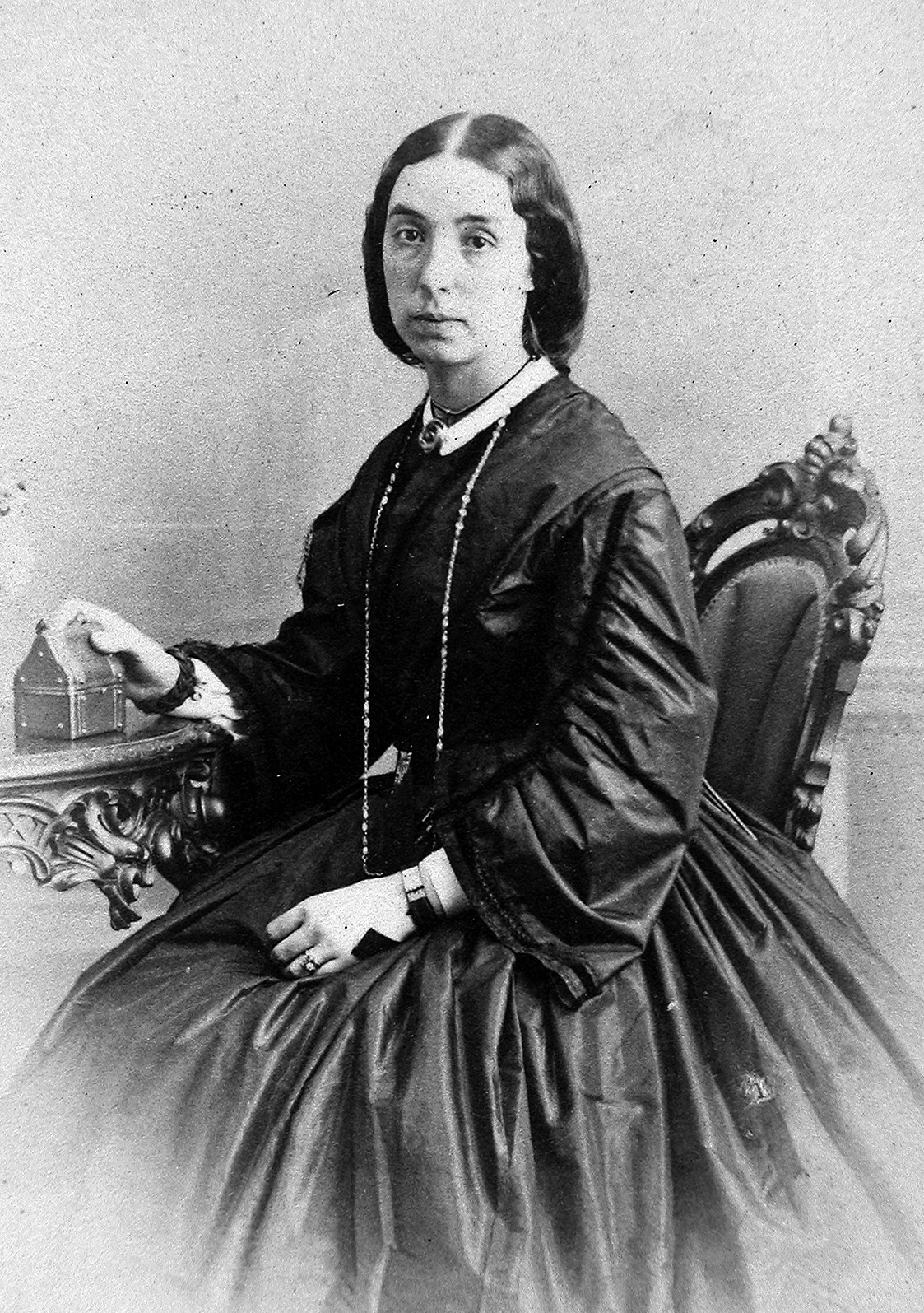 Mercy Coles was the daughter of Prince Edward Island delegate George Coles. While accompanying her father to the Charlottetown and Quebec Conferences, she documented much of the behind-the-scenes activity. (Photo credit: McCord Stewart Museum, Montréal)