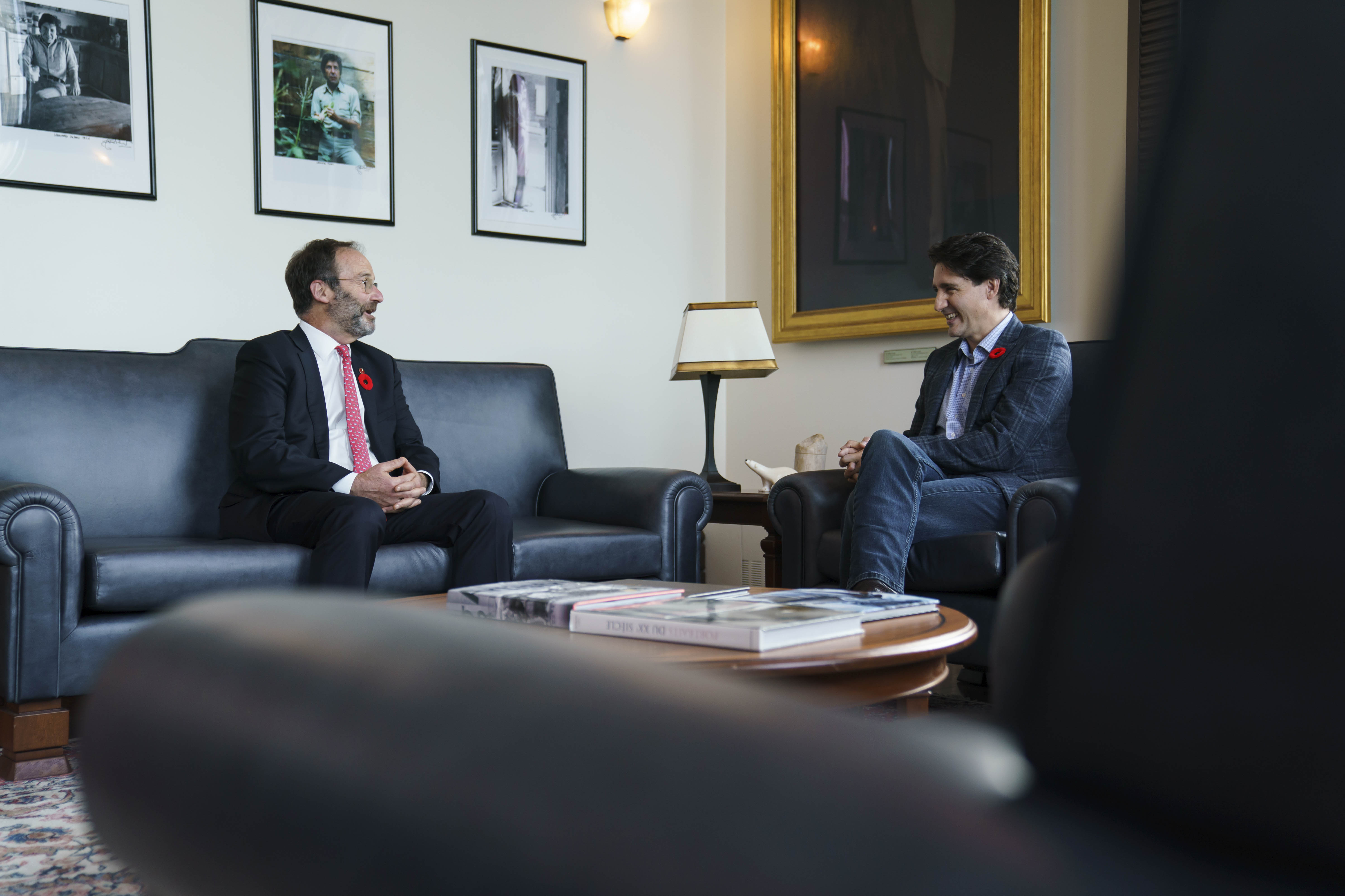 Senator Gold meets with then prime minister Justin Trudeau on November 9, 2021. (Photo credit: Office of the Prime Minister)