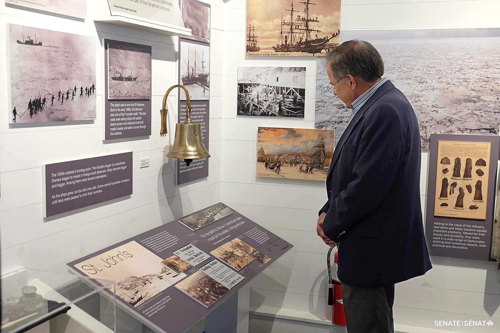 Senator Quinn dives into Newfoundland and Labrador’s long and rich history of seal fishing at the John C. Crosbie Sealers Interpretation Centre.