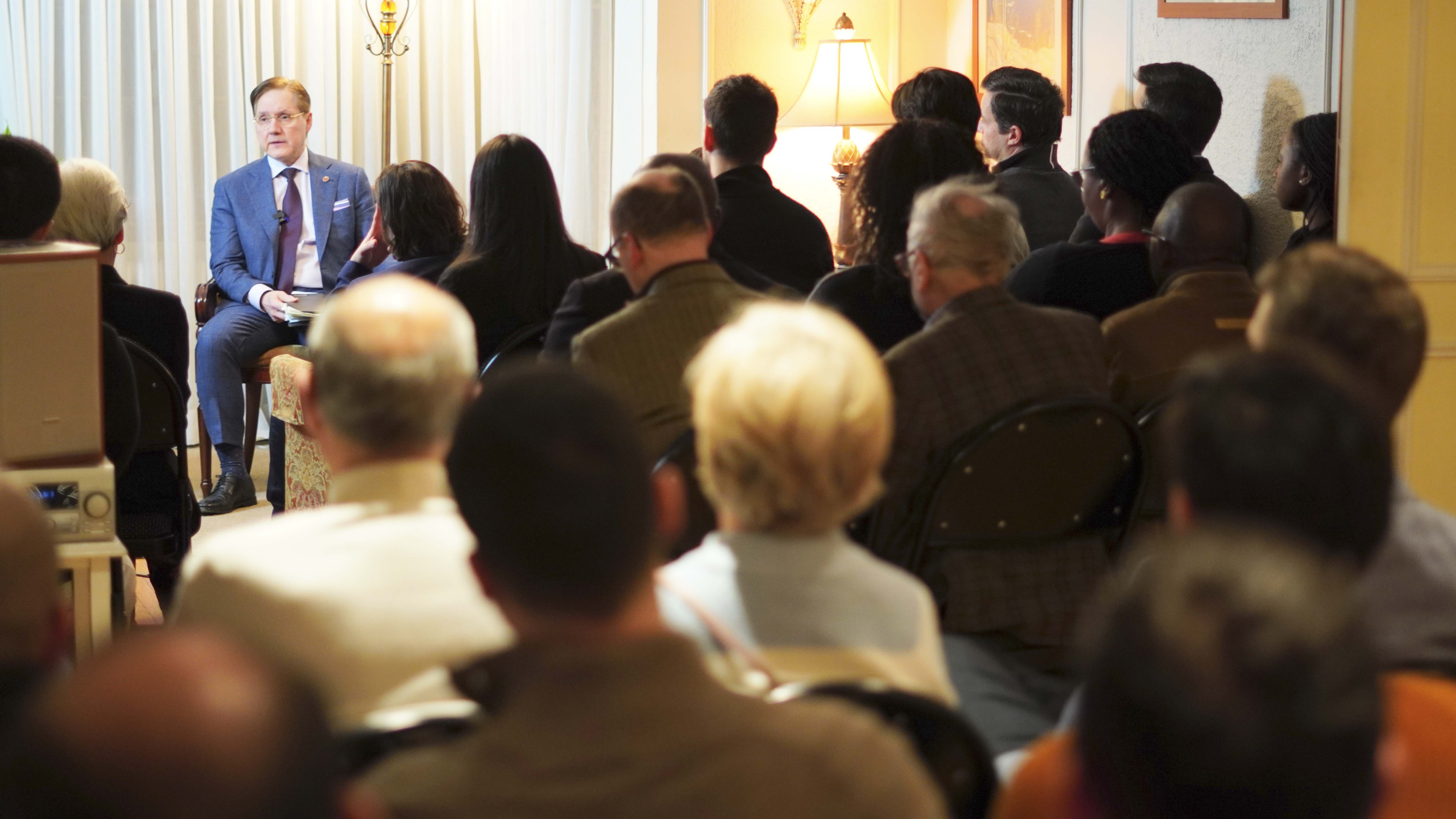 Thursday, January 25, 2024 – Senator Tony Loffreda; keynote speaker on the Canadian economy, inflation, and housing affordability at the Conférences de Piedmont; Montréal, Québec. Photo credit: Xavier Palou