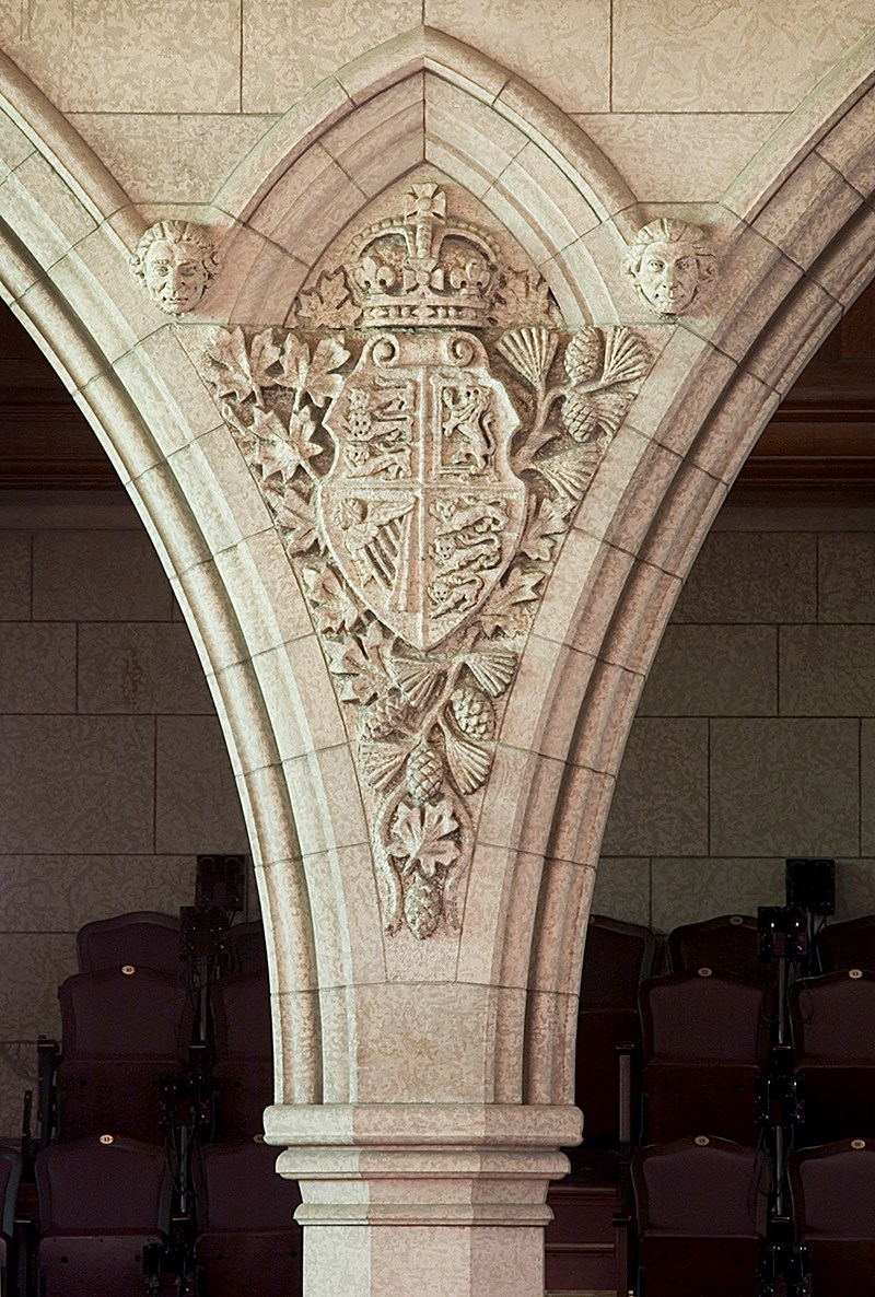 A spandrel in Centre Block’s Senate Chamber displays the crown and shield from the Royal coat of arms of the United Kingdom.