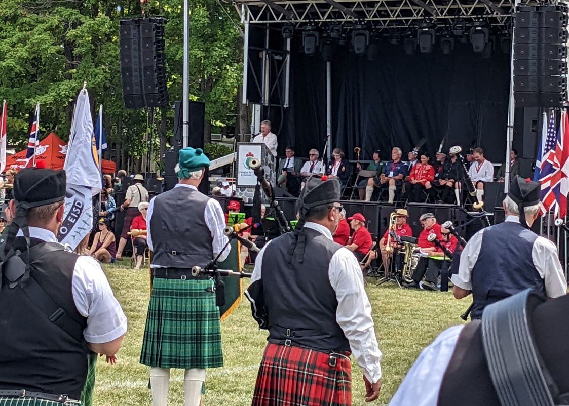 Saturday, August 13, 2022 – During this year’s Fergus Scottish Festival and Highland Games, Senator Robert Black congratulates and thanks the many volunteers who made the event possible, and celebrates the ability to gather in-person for the first time in two years. The senator’s Scottish ancestry and deep connection to his home community of Fergus attracts him to this annual event.