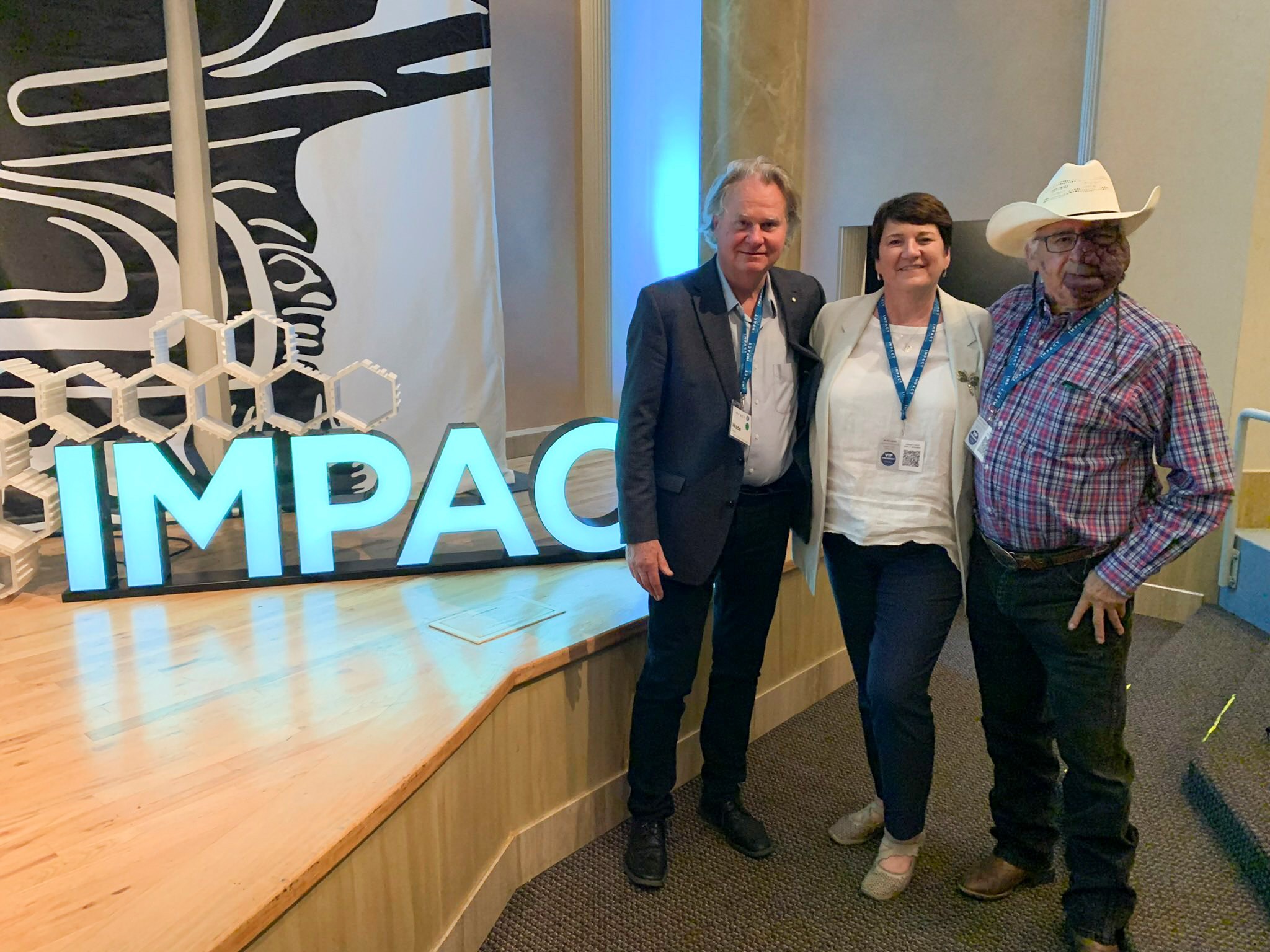 Monday, May 9, 2022 – Senator Karen Sorensen attends the IMPACT Sustainability Travel and Tourism Conference in Victoria, British Columbia, along with National Geographic Explorer-in-Residence Wade Davis (left) and Blood Tribe Elder Mike Bruised Head (Ninna Piiksii). The senator was pleased to participate in discussions about positive and sustainable growth of tourism in Canada.