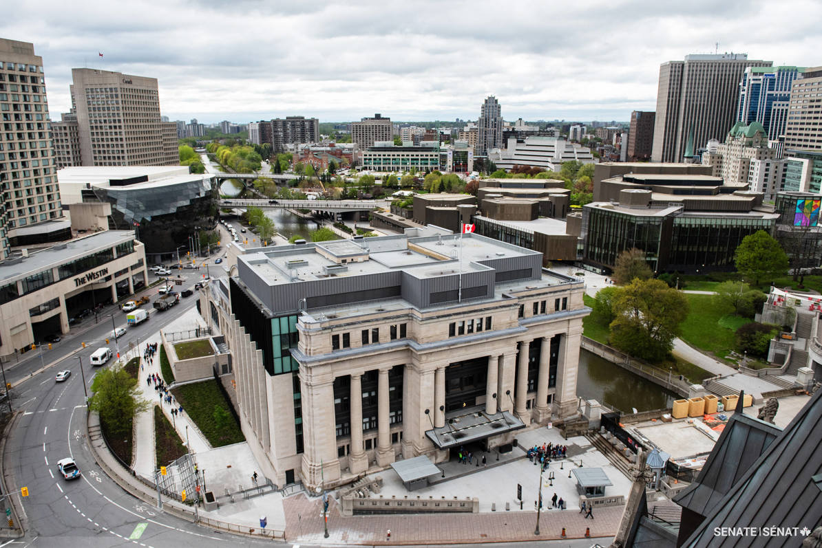 Vue en hauteur de l’édifice du Sénat du Canada au centre-ville d’Ottawa.