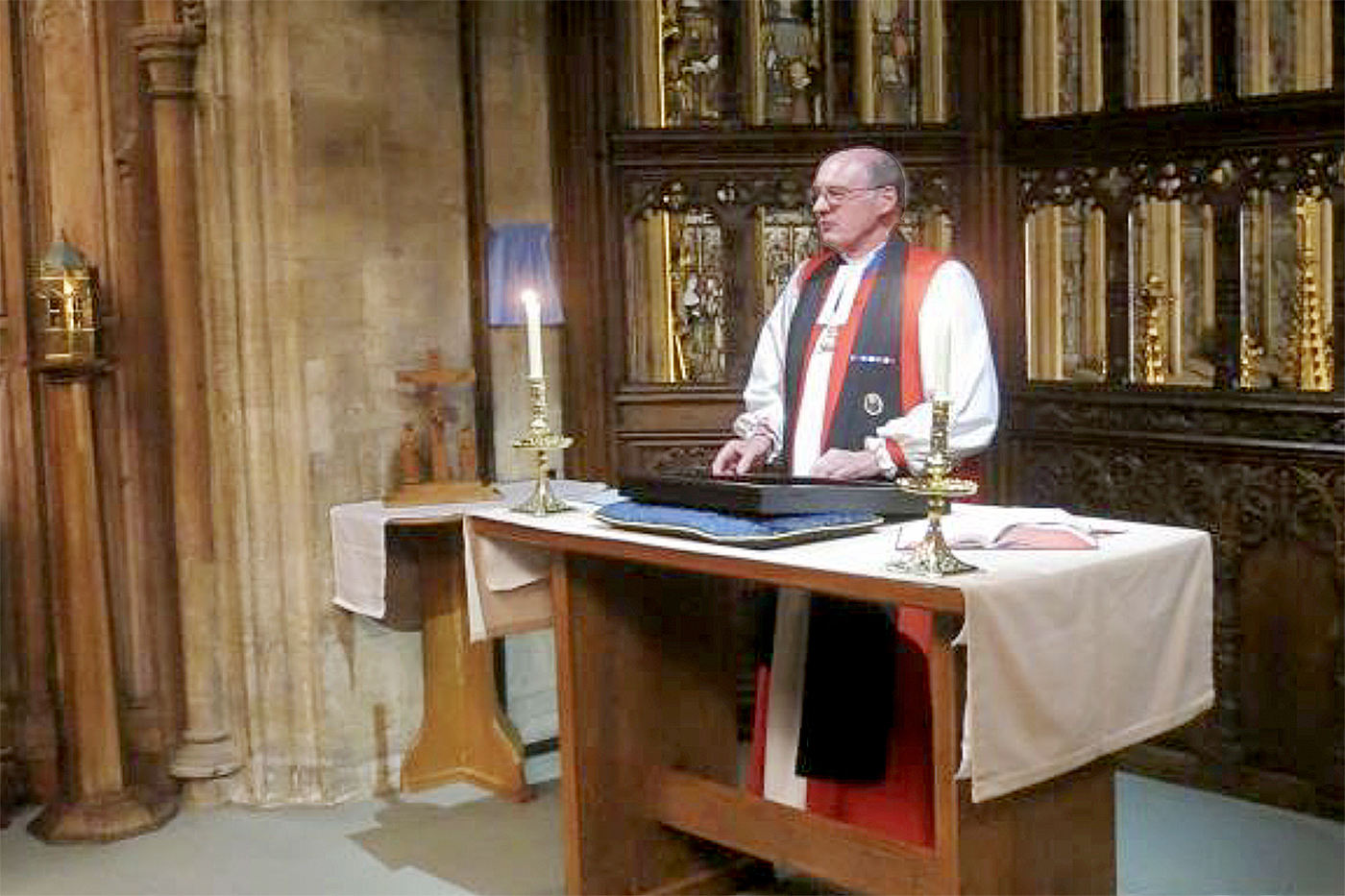The Right Reverend David Conner presides over the dedication and blessing of the Usher of the Black Rod’s chain of office, held in St. George’s Chapel at Windsor Castle in 2014.