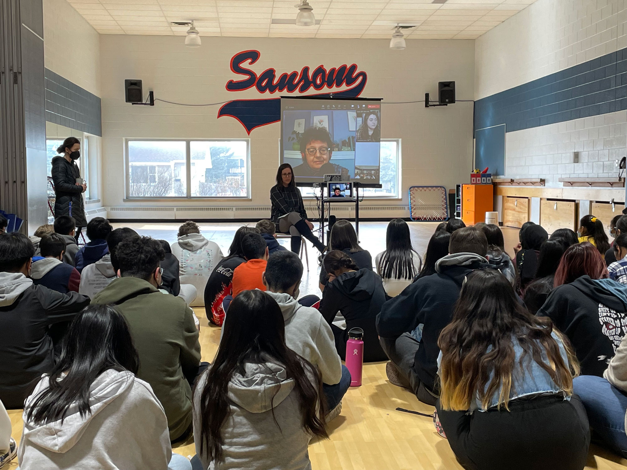 Students at Clarence Sansom School in Calgary, Alberta welcome Senator Paula Simons during an event organized by SENgage.