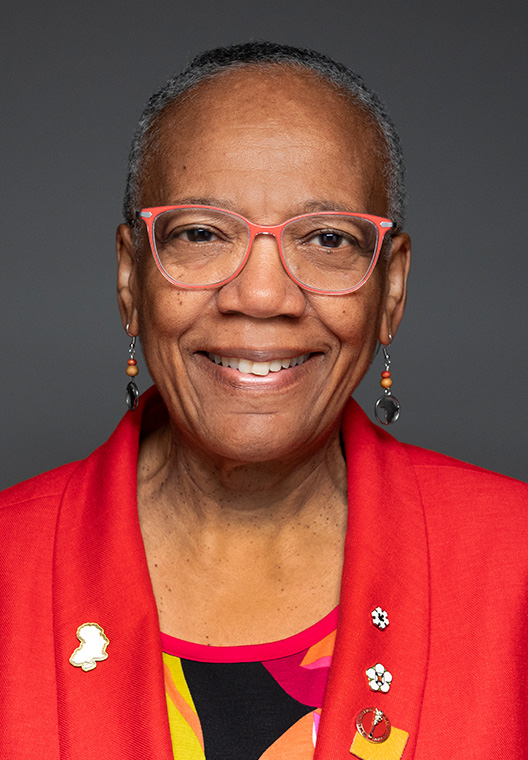 Bernard, Wanda Thomas