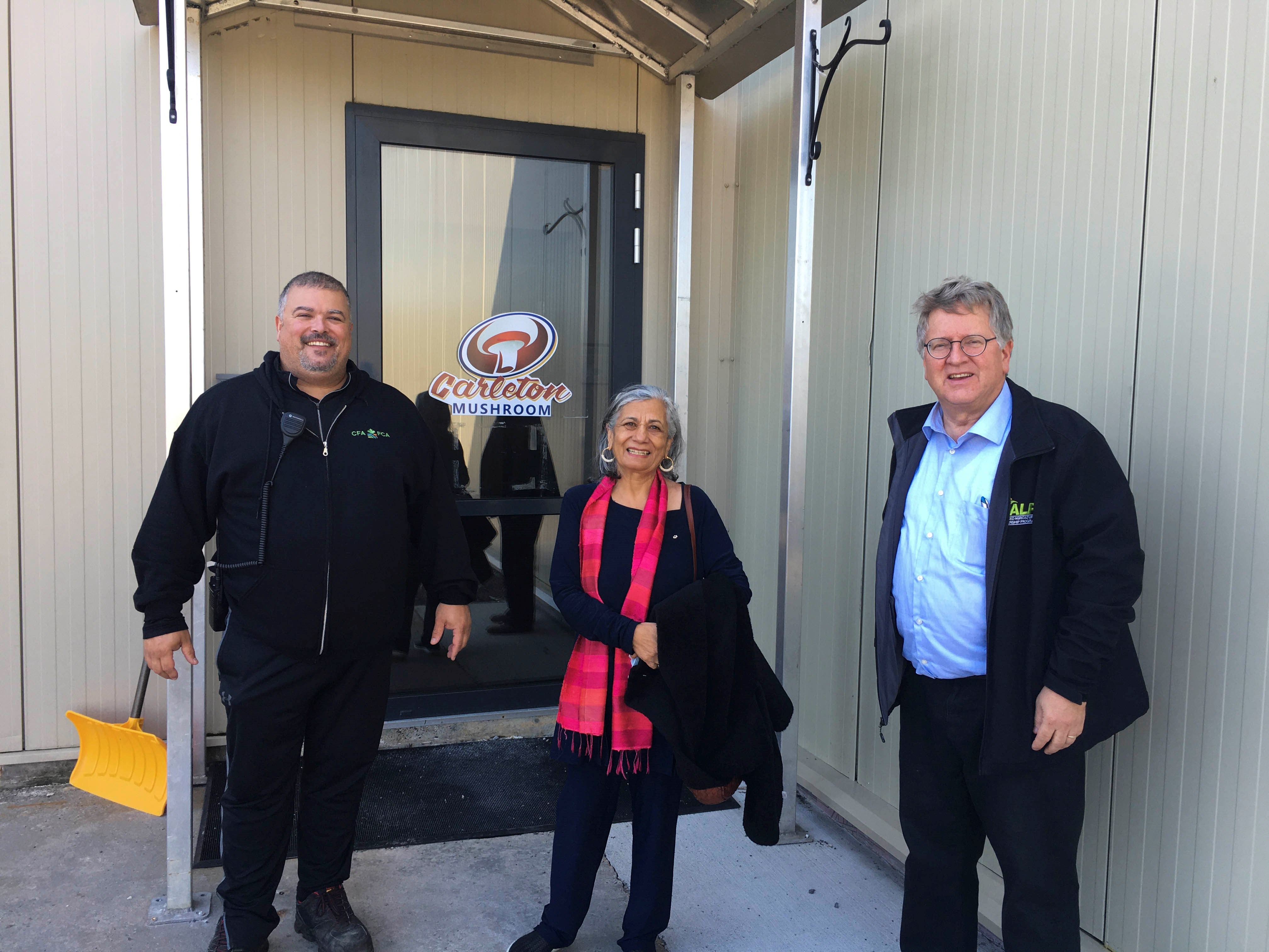 Friday, April 29, 2022 — Senator Ratna Omidvar (centre) and Senator Rob Black (right) visit Carleton Mushroom Farms in rural Ottawa, to learn more about the challenges and opportunities facing Canada’s mushroom growers.