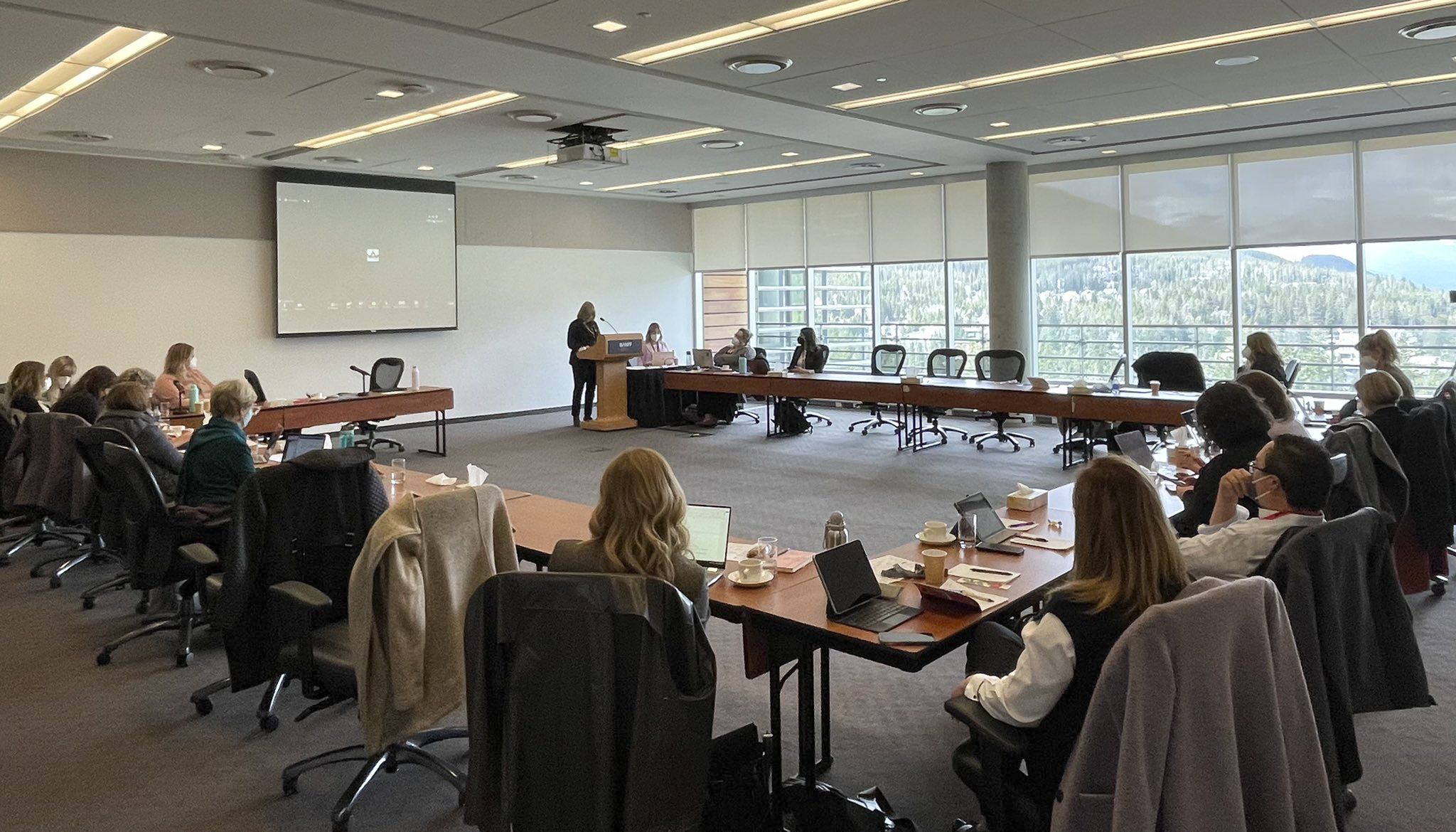 Friday, May 13, 2022 — Senator Donna Dasko shares her observations on how the COVID-19 pandemic affected the Senate’s work, including the introduction of hybrid sittings and committee meetings, during the “Gender and Politics in a Global Pandemic” workshop in Banff, Alberta. The event was hosted by the University of Calgary’s political science department and the Canadian Study of Parliament Group.