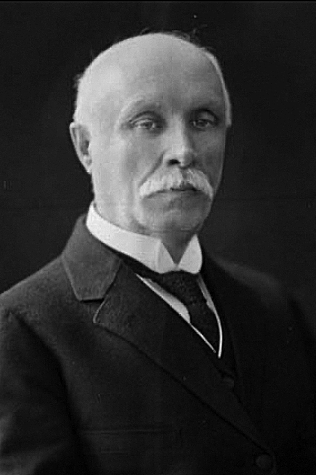 Senator Thomas Chapais opposed the 1925 Divorce Act on religious and moral grounds, arguing that making divorce more accessible would erode social stability. (Photo credit: Library and Archives Canada)