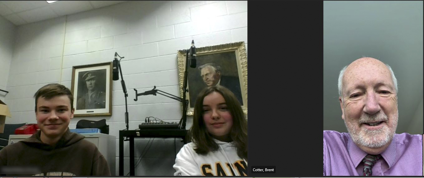 Monday, May 9, 2022 – During a virtual event organized by SENgage, Senator Brent Cotter helps Grade 11 law students from Strathroy District Collegiate Institute in Strathroy, Ontario prepare for a mock trial assignment. The senator assisted the students as they played the role of defence counsel and helped improve their questions for witnesses.