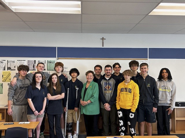 Friday, January 19, 2024 – Senator Yvonne Boyer, centre; school visit to discuss how the work of the Senate impacts lives, organized by SENgage; St. Michael Catholic High School, Kemptville, Ontario.