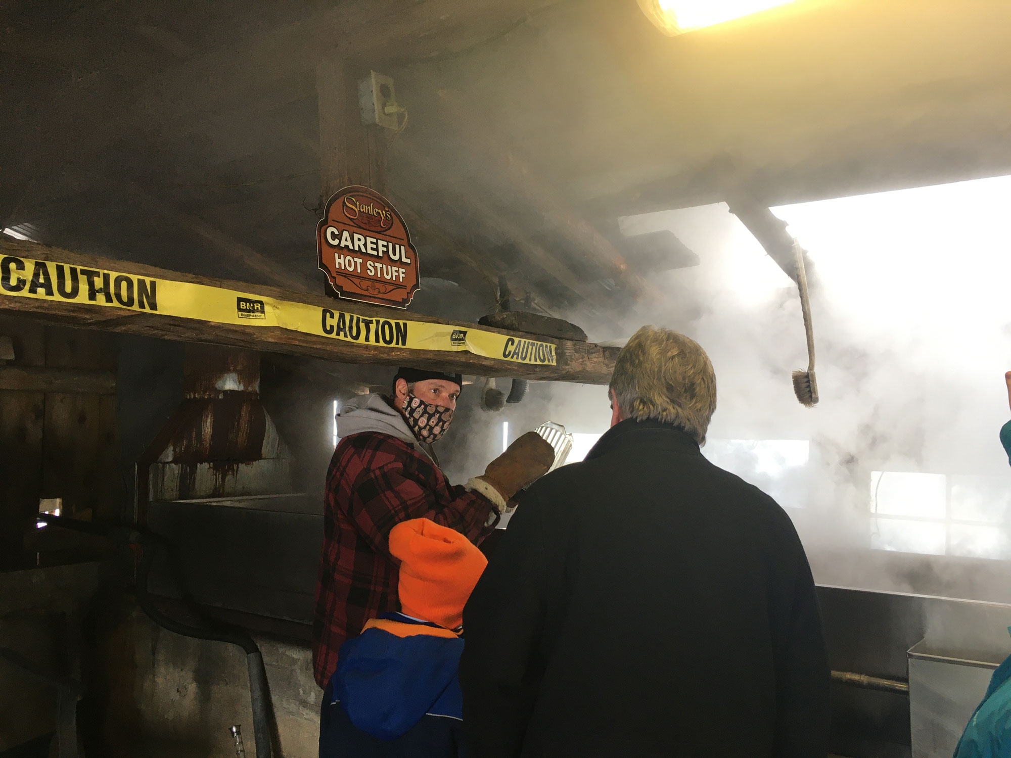 Senator Rob Black visits Stanley’s Olde Maple Lane Farm located in Edwards, Ontario, a rural community in the Ottawa area.