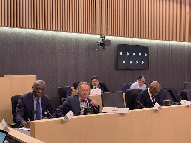 Saturday and Sunday, May 14 and 15, 2022 — As a member of the Canadian Branch of the Assemblée parlementaire de la Francophonie, Senator Dennis Dawson presents his draft report at a meeting of the association’s political committee, held in Québec City.